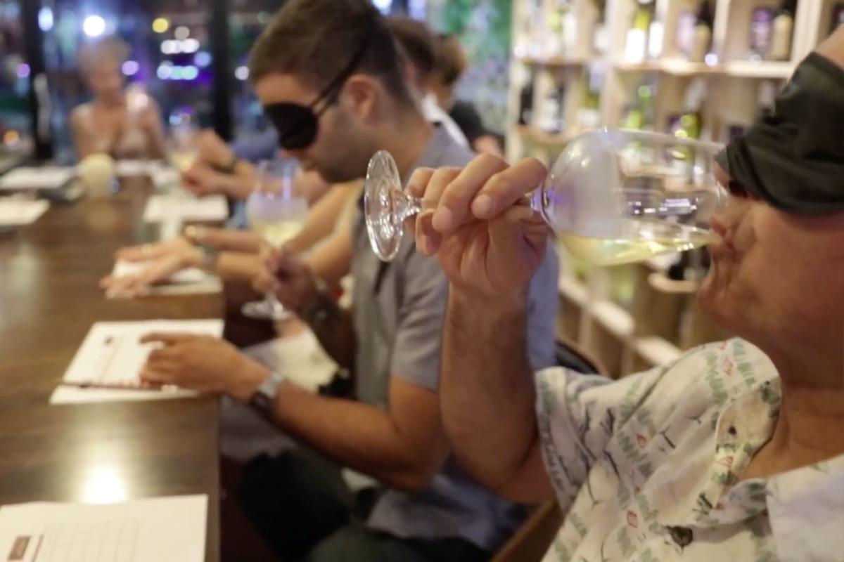 Mencicipi Wine Ala Blind di Wine Station: Pengalaman Mencoba Wine Baru yang Menyenangkan dan Berkesan di Phuket