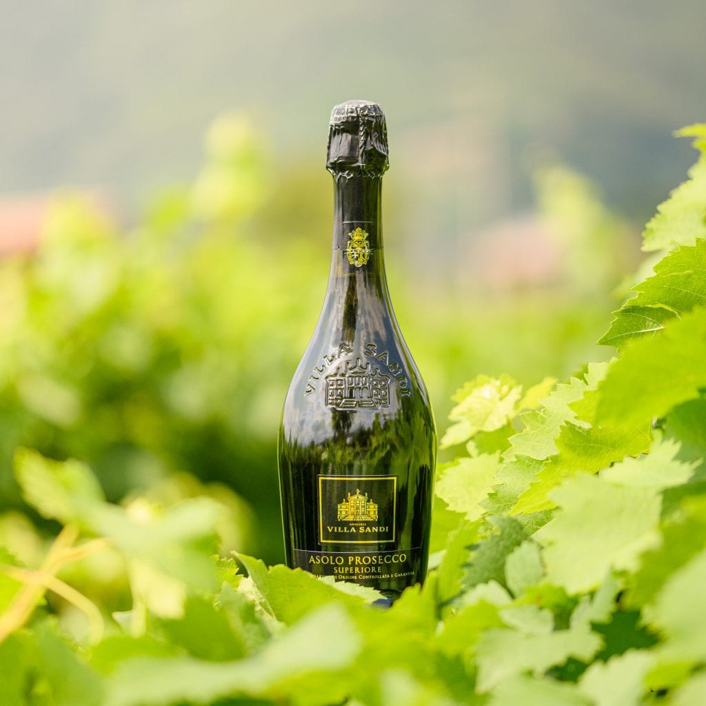 探索薇拉圣地酒庄:为假日挑选几款优质起泡酒吧!